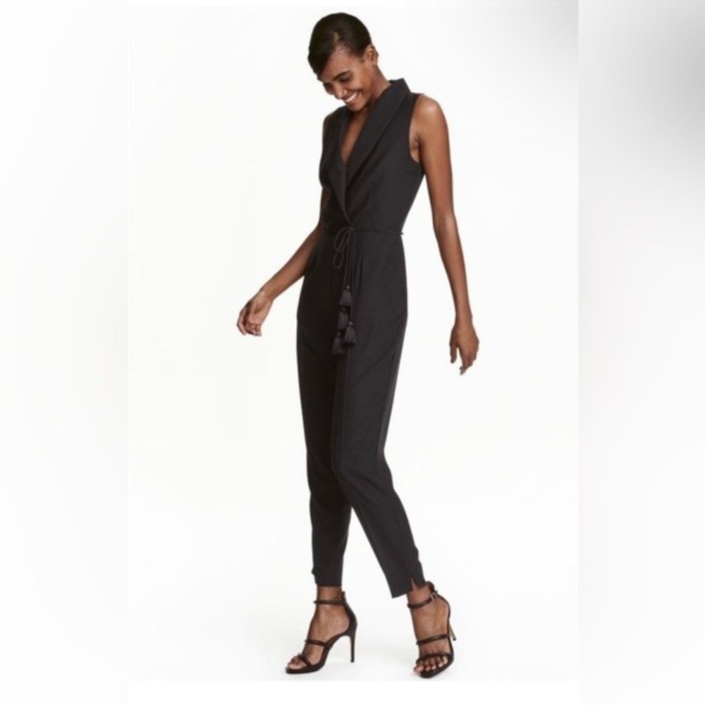 H&M Womens Black Tuxedo Shawl Collar Sleeveless Jumpsuit Tassel Belt Size 8